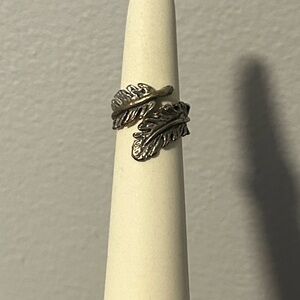 Pewter Feather midi ring